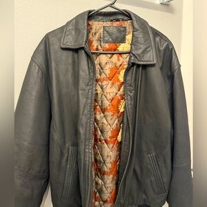 Vintage Men’s Large St. John’s bay genuine leather bomber jacket